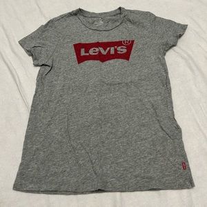 Gray levi’s girls shirt